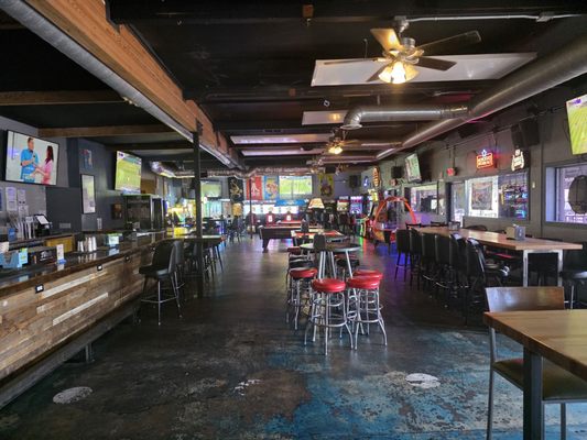 Brewski's Bar & Arcade by null