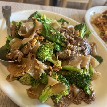 Thai Corner - Pad See Ew - Thai Near Me - Lake Forest, California Thai Corner - Pad See Ew - Thai Near Me - Lake Forest, California