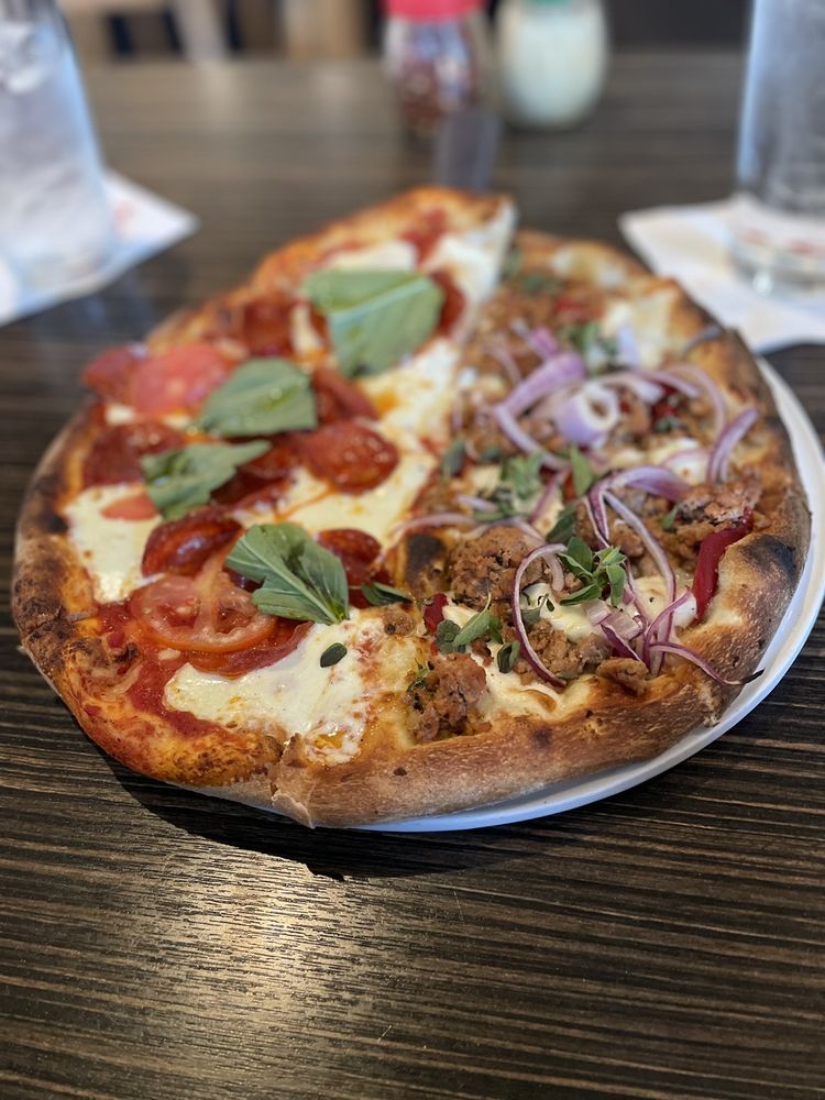 Bollo Woodfired Pizza