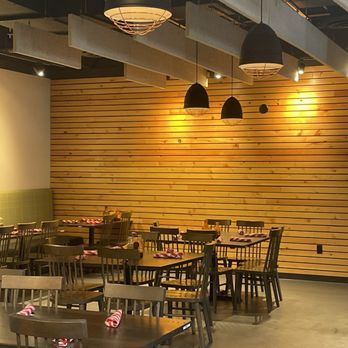 Salt + Smoke - Seating - Barbeque Near Me - Ellisville, Missouri Salt + Smoke - Seating - Barbeque Near Me - Ellisville, Missouri