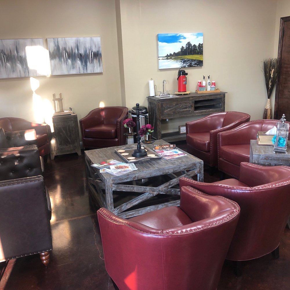 SouthStar Urgent Care - Many - Waiting room. - Urgent Care Near Me - Many, Louisiana SouthStar Urgent Care - Many - Waiting room. - Urgent Care Near Me - Many, Louisiana