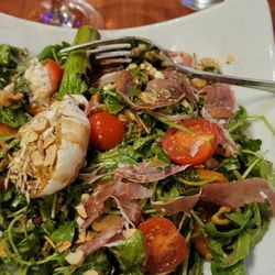 The Club Car - Arugala salad with burrata