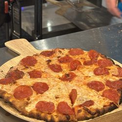 Best pizza in town!! Recommend the hot honey pizza for sure! The chili is amazing as well!
