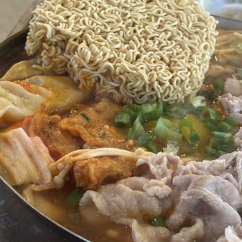 Tasty Pot - Kimchi Dumpling Hot Soup - Hot Pot Near Me - Albuquerque, New Mexico