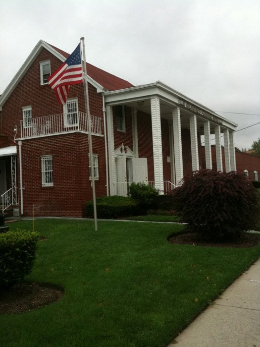 GILMORE’S ROY L FUNERAL HOME Updated August 2024 12 Reviews 19102