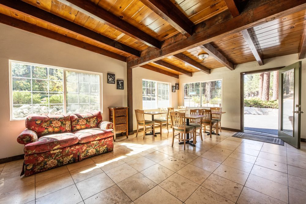 EMERALD BAY LODGE - Updated May 2025 - 56 Photos & 57 Reviews - 735 ...