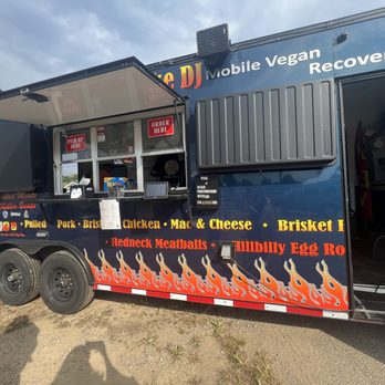 BL BBQ & Karaoke DJ - Food Trucks Near Me - Middletown, Ohio