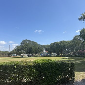 Currie Commons Park - Walk from parking lof - Parks Near Me - Delray Beach, Florida