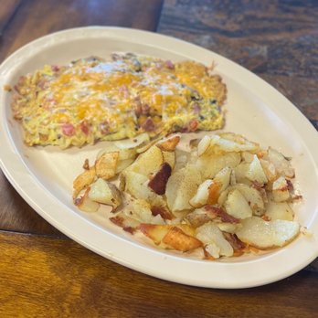 LV Cafe - Denver Omelete - Breakfast & Brunch Near Me - Helendale, California