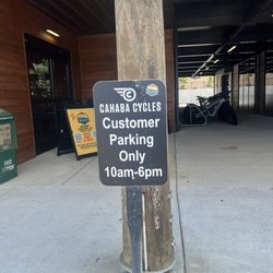 Cahaba Cycles - Customer parking