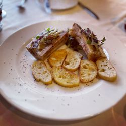 Mural Room - Bone marrow app (was just ok)