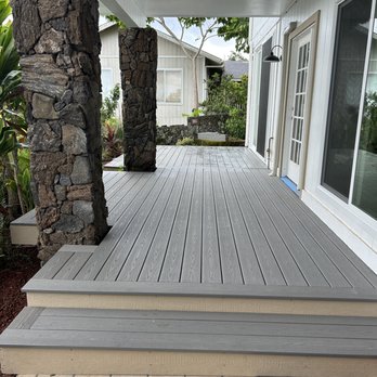 White and Wood Construction - Custom 10x30' deck - Decks & Railing Near Me White and Wood Construction - Custom 10x30' deck - Decks & Railing Near Me