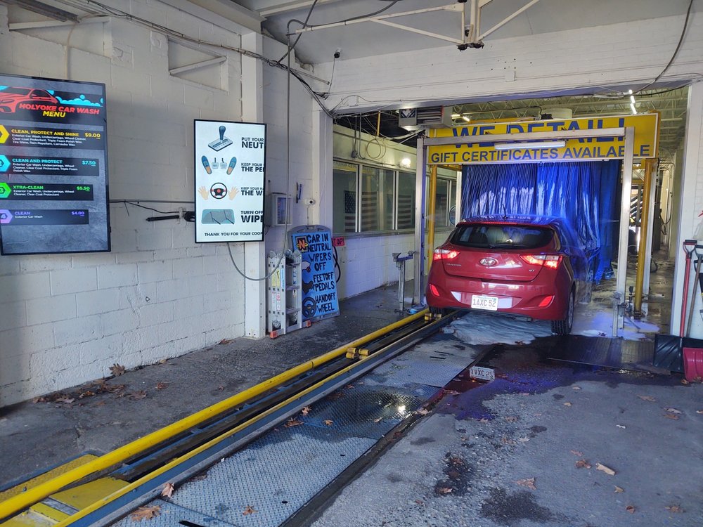HOLYOKE HIGHSTREET CAR WASH Updated September 2024 76 Photos & 11