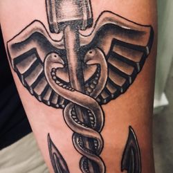 Citizen Machine Tattoo Company - Thomas did an awesome job!! Definitely will be back again.