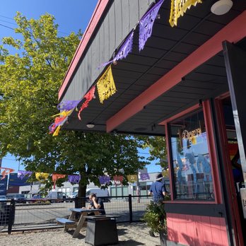 Paseo - Caribbean Near Me - Seattle, Washington