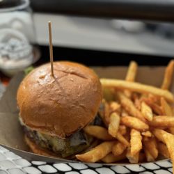 Ouray Brewery - Green chili burger with fries