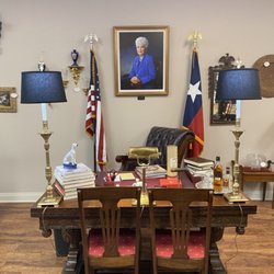 Camelot Manor Antiques & Decorative Arts