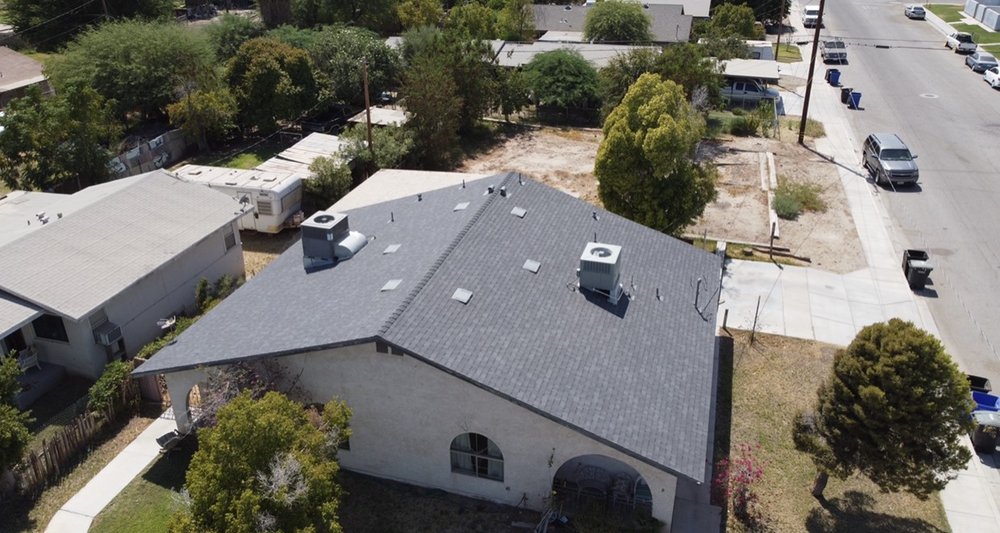 Slide of Victor Lozano Roofing