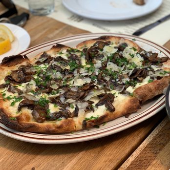 OSTE - SAUTEED WILD MUSHROOMS, GARLIC, PARSLEY pizza - Italian Near Me - Los Angeles, California