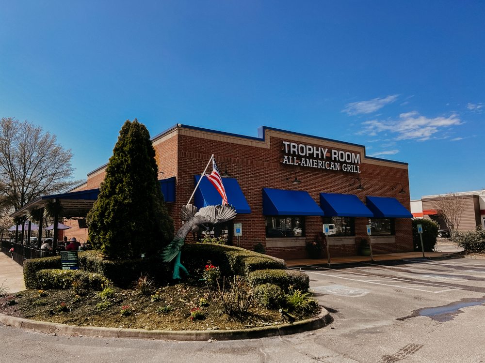 TONY ‘S TROPHY ROOM 82 Photos & 163 Reviews 929 W Poplar Ave