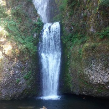 Multnomah Falls - Bottom portion of the falls. - Hiking Near Me - Bridal Veil, Oregon Multnomah Falls - Bottom portion of the falls. - Hiking Near Me - Bridal Veil, Oregon