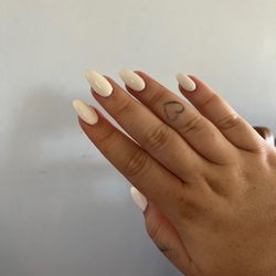 Design Nails - Medium length almond nails with gel $38
