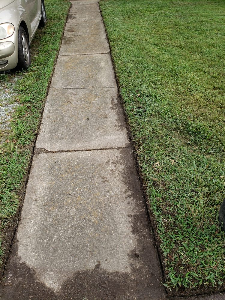 Favor Unlimited Lawncare Services - tree service in Virginia Beach, VA