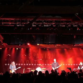 Showbox SoDo - Spanish love songs!! - Music Venues Near Me - Seattle, Washington