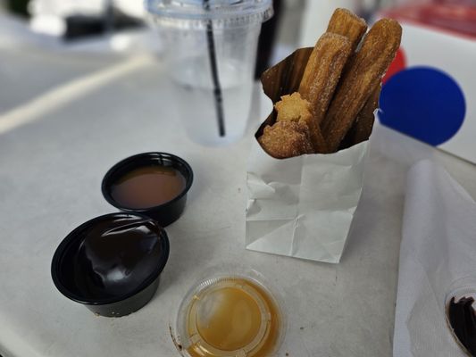 SKECHERS Warehouse Outlet by null