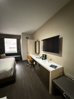 Cambria Hotel Downtown-Center City by null