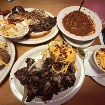 Texas Roadhouse - Barbeque Near Me - Phoenix, Arizona