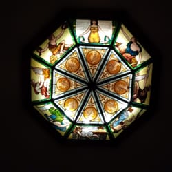 Moran Mansion Museum - Cieling chandelier