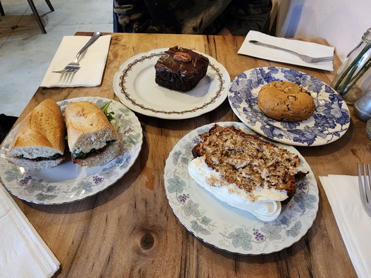 VilleVelo Bake Shop & Espresso by null