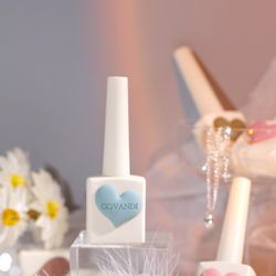 Moli Nail