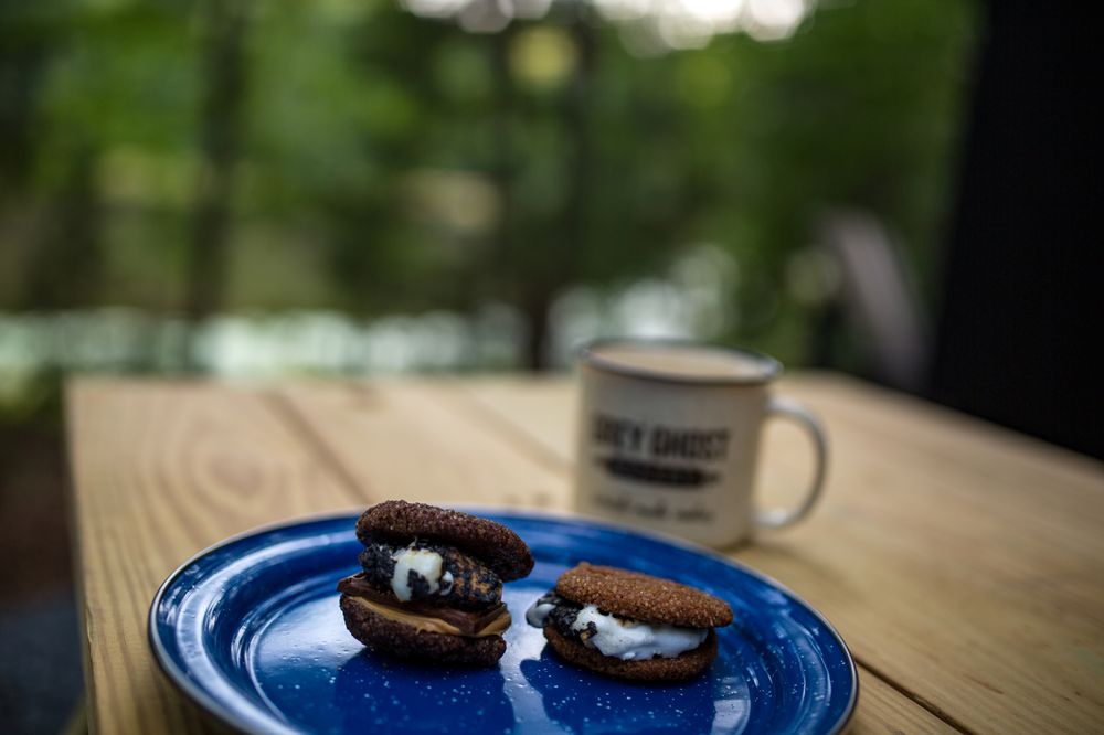 Grey Ghost Bakery Logo