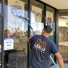 Exterior outside entrance of Lexlu Services - Window cleaning - Huntington Park, California Exterior outside entrance of Lexlu Services - Window cleaning - Huntington Park, California