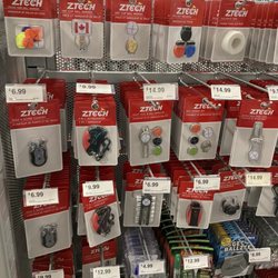 Golf Town - Accessories from ZTECH who survived from Golfsmith bankruptcy in 2016. Long Live ZTECH