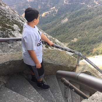 Moro Rock - Quite an adventure for kids! - Hiking Near Me Moro Rock - Quite an adventure for kids! - Hiking Near Me