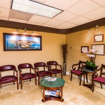 De Anza Dentistry - Patient Waiting Room - Cosmetic Dentists Near Me - San Diego, California De Anza Dentistry - Patient Waiting Room - Cosmetic Dentists Near Me - San Diego, California