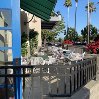 Joe’s Pho - Outdoor patio dining option 1 - Vietnamese Near Me - Dublin, California Joe’s Pho - Outdoor patio dining option 1 - Vietnamese Near Me - Dublin, California