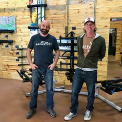Rackstarz - RackStarz Owner, Nick Bullion with RockyMounts Chieftain, Bobby Noyes