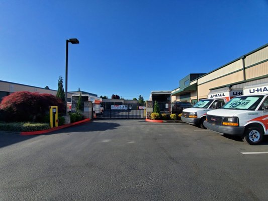 Facility Portfolio - We have a very secure & clean facility, with a wide selection of drive up, climate controlled, ground floor, second level, non-climate and locker units available! If you are business, student, or non-profit please contact us for special short and long term storage options as well as on going discounts we can offer. As a small local business and owners we love to partner with our customers and community to offer an easy and affordable storage option. With U-Haul trucks, vans and trailers for rent and lots of packing and shipping material in our store, we are truly a one stop solution for all your moving needs. We look forward to hearing form you soon and hope to provide a wonderful and cost effective storage and moving experience!