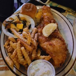 Turtle Cove Resort & Marina - Fried haddock plattet