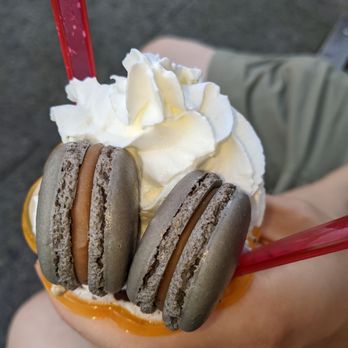 Dolce Brooklyn - Maxi sundae - Coffee & Tea Near Me - Brooklyn, New York Dolce Brooklyn - Maxi sundae - Coffee & Tea Near Me - Brooklyn, New York