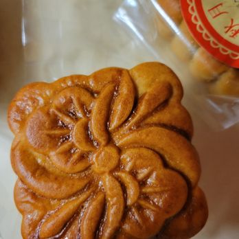 Jeng Chi - Mooncake - Bakeries Near Me - Dallas, Texas