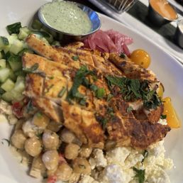 Mediterranean Bowl with chicken