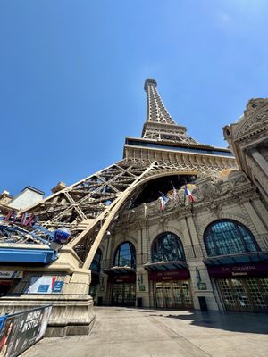 Le Cabaret Lounge by null