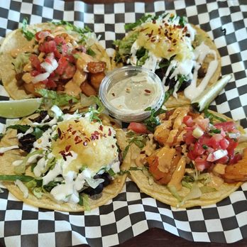 Contigo Taco Bar - Shrimp & jerk chicken. Flavour profiles are good - Poutineries Near Me - Mississauga, Ontario Contigo Taco Bar - Shrimp & jerk chicken. Flavour profiles are good - Poutineries Near Me - Mississauga, Ontario