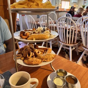 Don Ramon Cuban Cuisine - WPB - Bandeja Don Ramon, sampler - Cuban Near Me - West Palm Beach, Florida Don Ramon Cuban Cuisine - WPB - Bandeja Don Ramon, sampler - Cuban Near Me - West Palm Beach, Florida