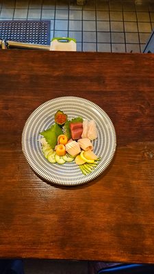 Vinum Japanese Fusion & Bar by null